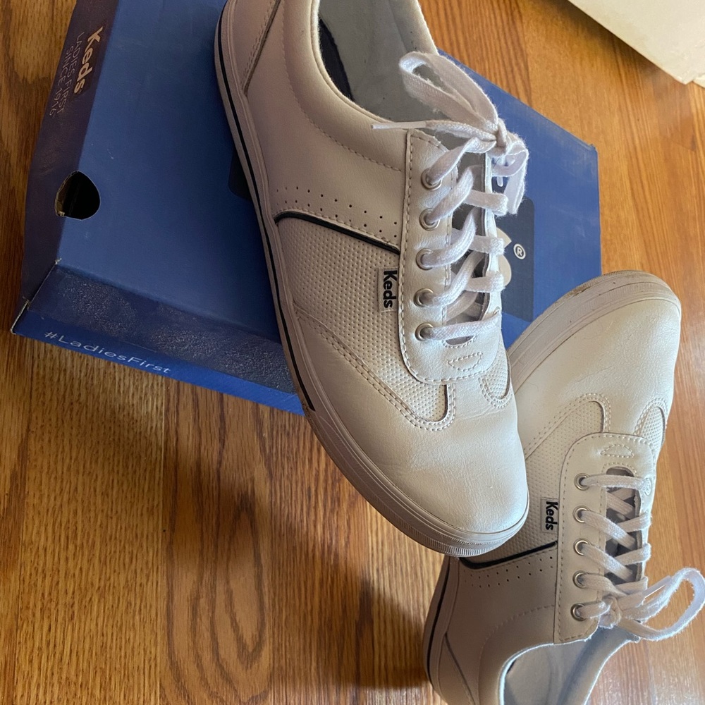 Vintage style keds